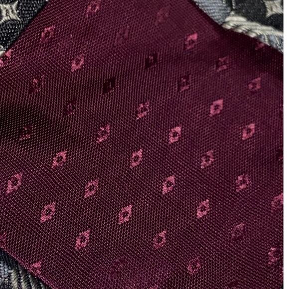 Michael Jacobs Collection Neck Tie Black Gray Geometric Silk USA 62x3.75 Suit - Picture 7 of 9